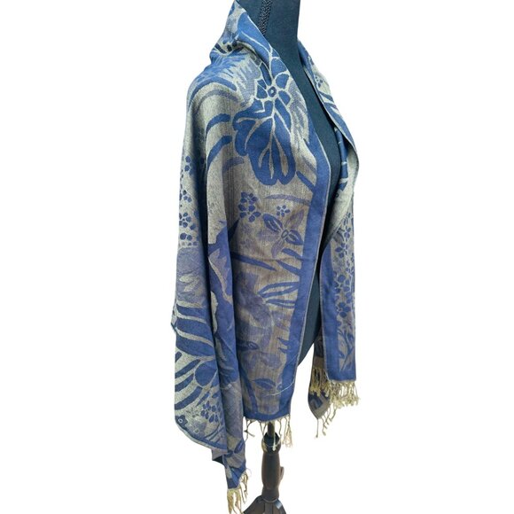 Floral Reversible Shawl/Wrap With Fringe Edges In Blue & Olive Green For Women - Picture 4 of 6